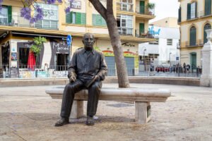 Picasso Statue Malaga Spain, Baga Art, West Africa tribal art, Kutubu Arts